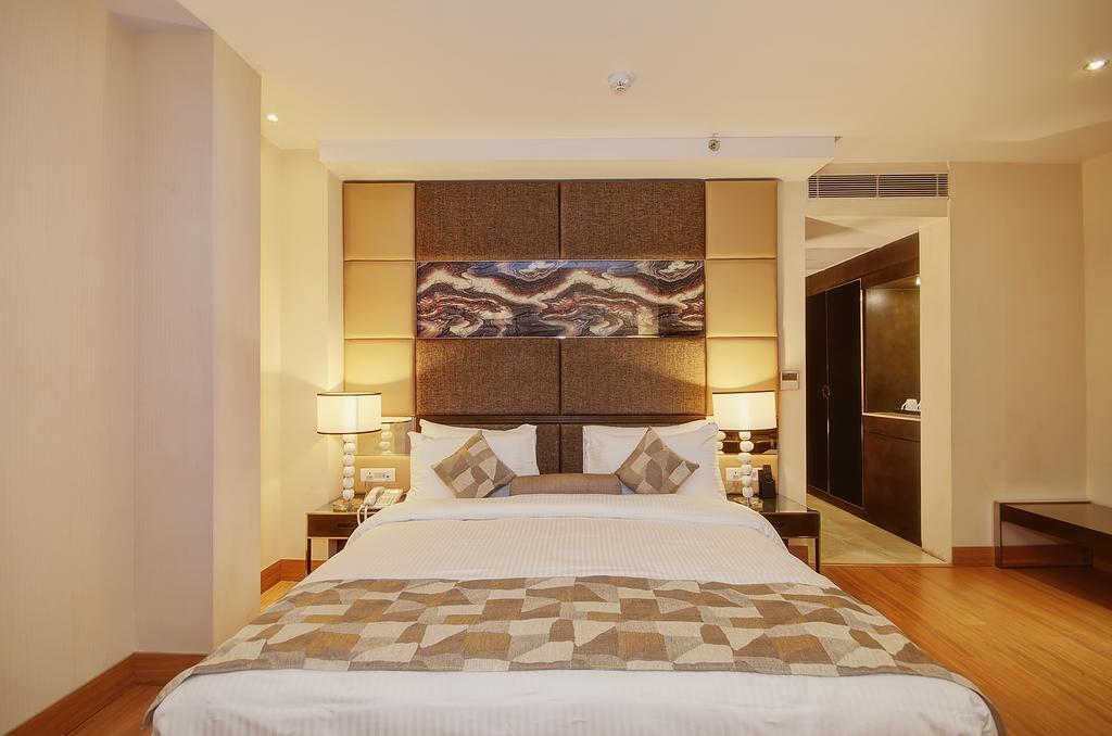 Palm Spring A Boutique Hotel New Delhi Exterior photo