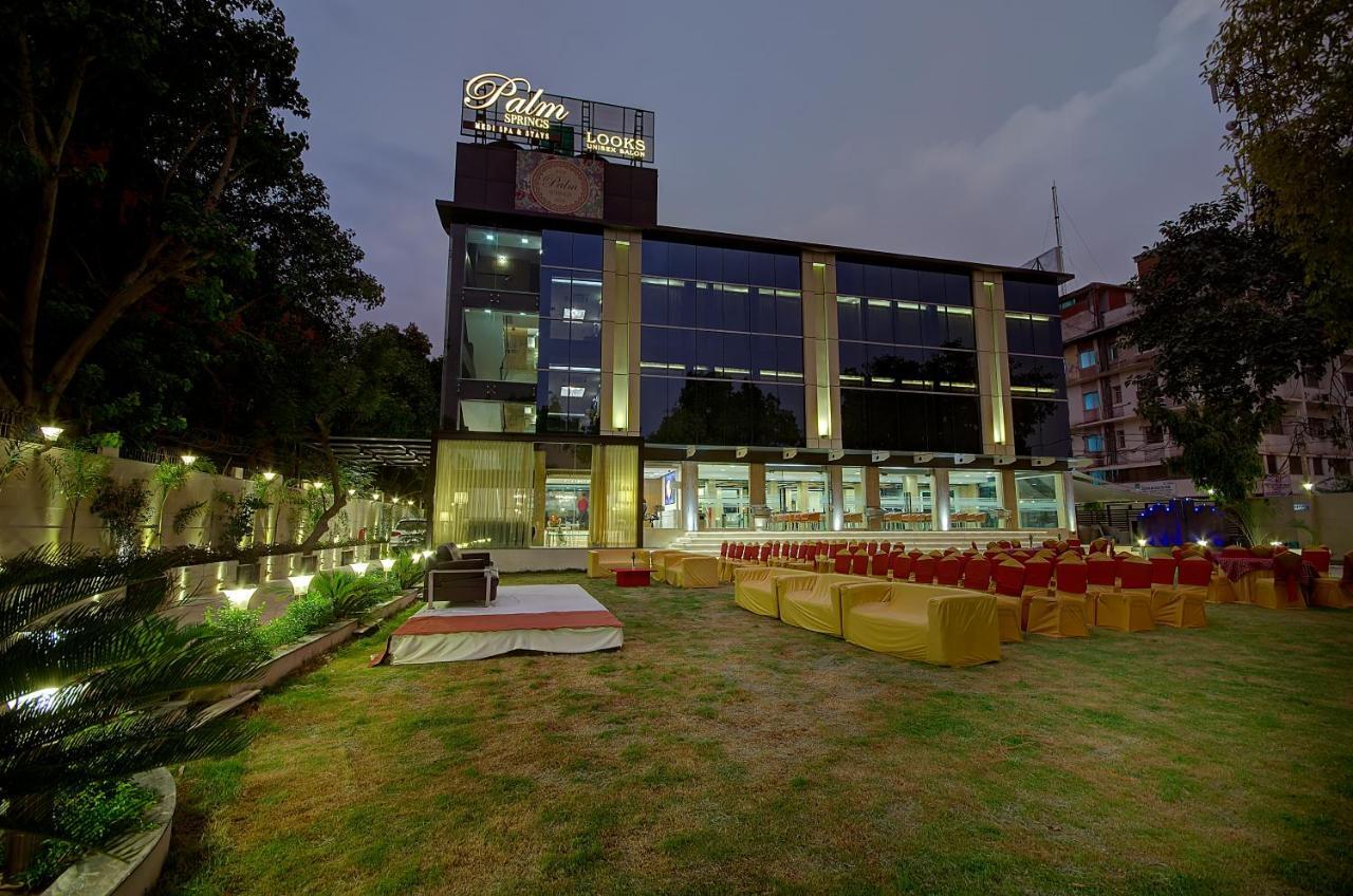 Palm Spring A Boutique Hotel New Delhi Exterior photo